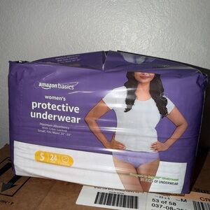 Amazon Basics Women's Protective Underwear - Purple - Small (24 Pack)